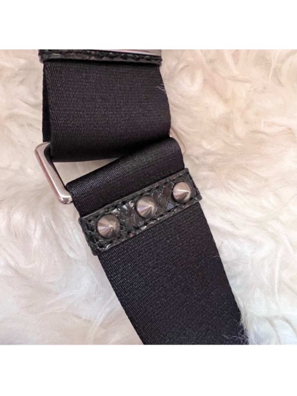 New Limited Edition Marc Jacobs Embellished Snapshot “Pill” Crossbody Camera Bag - Picture 14 of 15